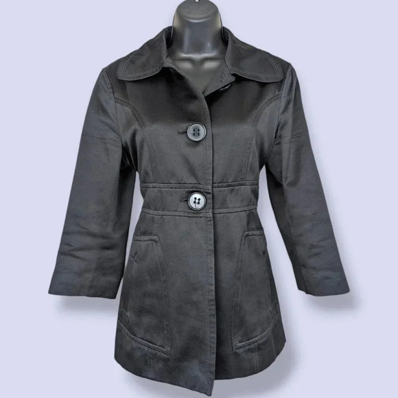 Black Buttoned Amisu Jacket - Picture 1 of 6